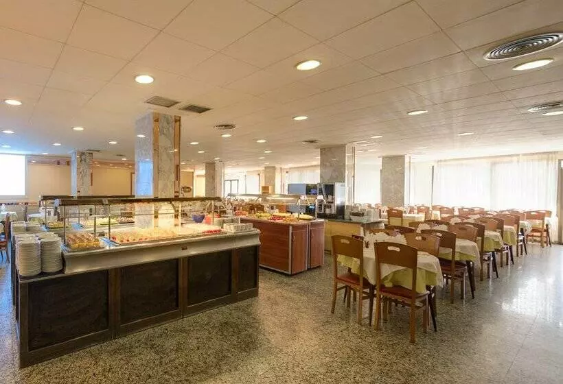 ホテル htop royal star