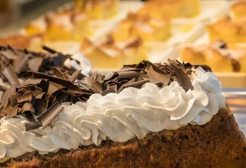 ホテル htop royal star