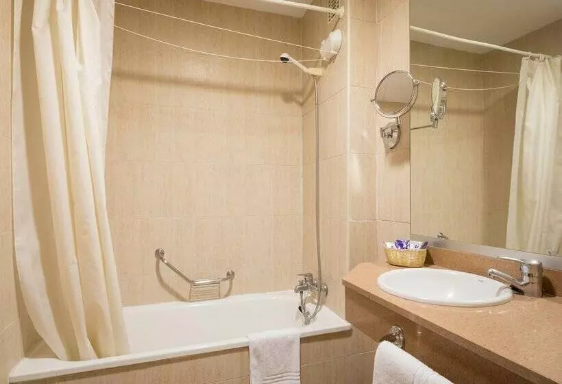 ホテル htop royal star