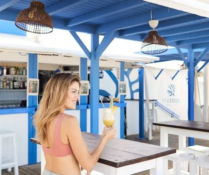 ホテル Iberostar Waves Royal Andalus