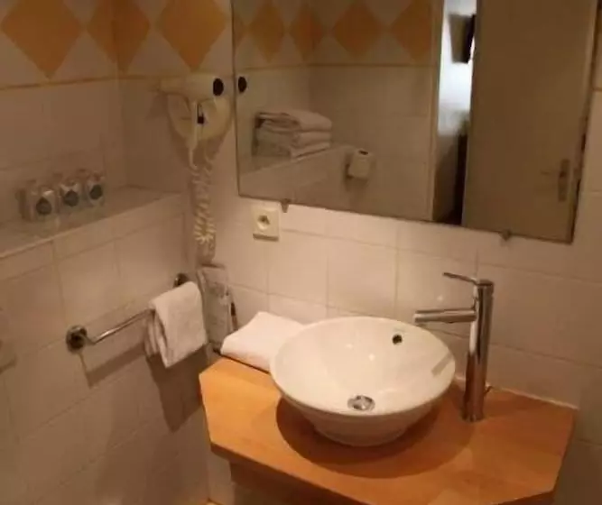 Отель Icône Hôtel  Annecy