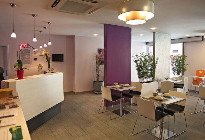 בית מלון כפרי Icône Hôtel Annecy