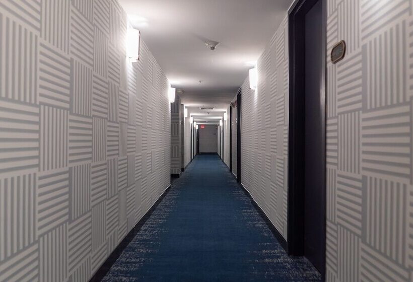 هتل Indigo Detroit Downtown, An Ihg