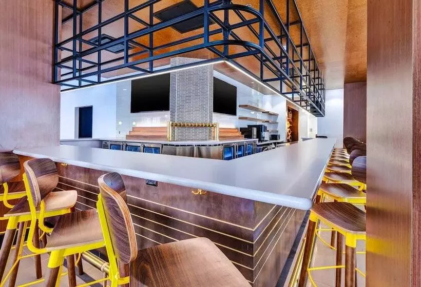 Отель Indigo Detroit Downtown, An Ihg