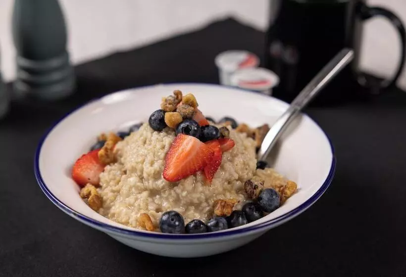 Отель Indigo Detroit Downtown, An Ihg