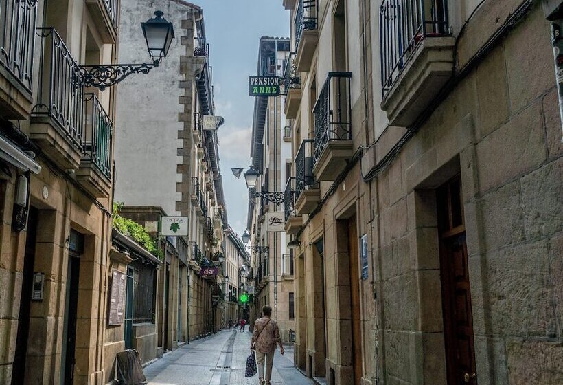 فندق Pension Anne