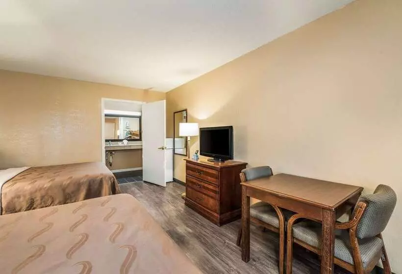 호텔 Quality Inn Arkadelphia   University Area