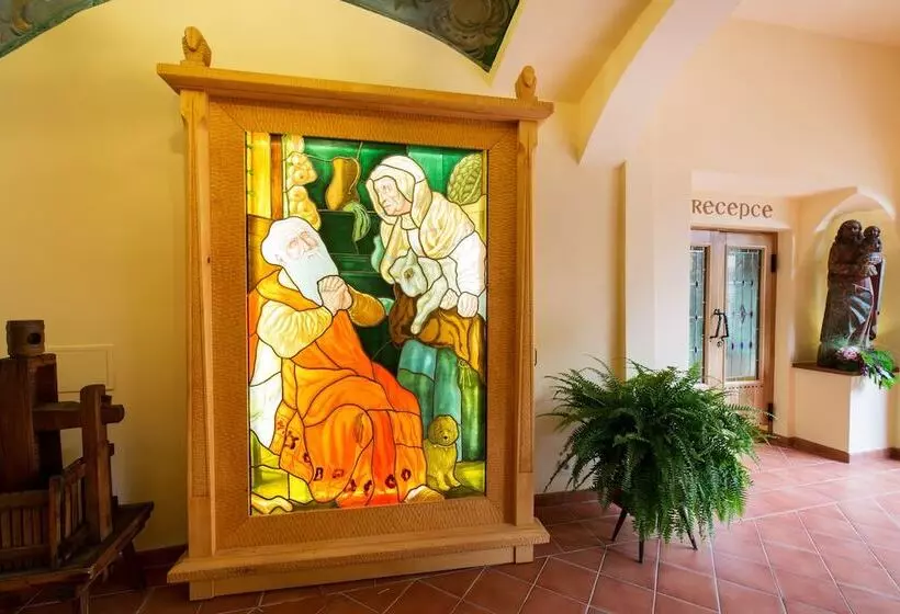 هتل Selsky Dvur Bohemian Village Courtyard