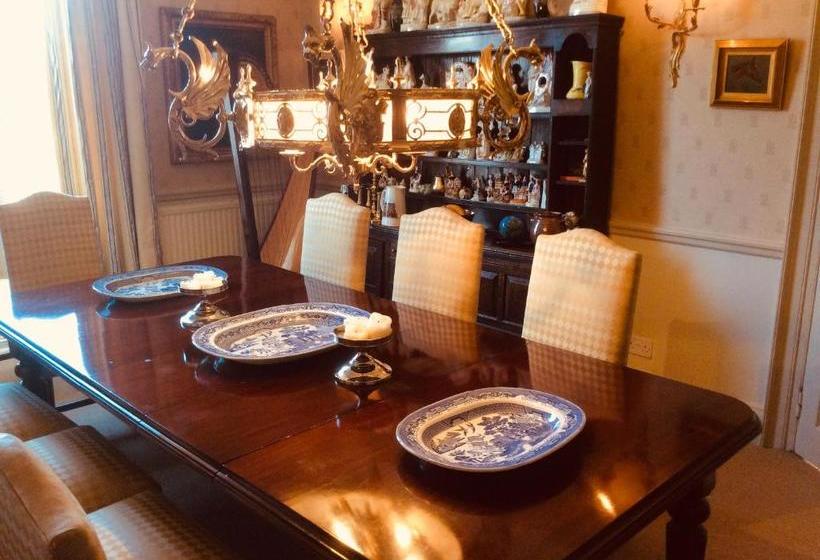 مبيت وإفطار Whatley House