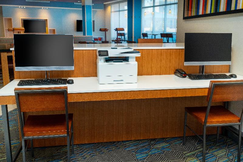 فندق Holiday Inn Express & Suites Las Vegas E Tropicana, An Ihg