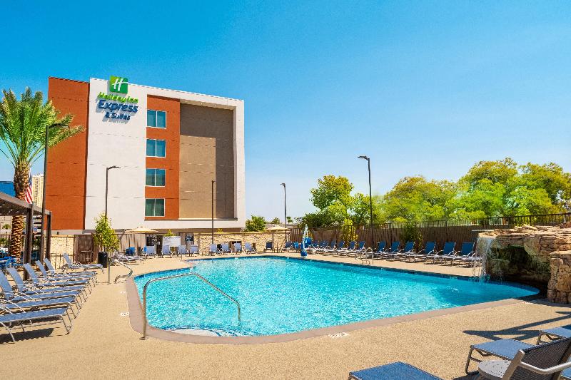 فندق Holiday Inn Express & Suites Las Vegas E Tropicana, An Ihg