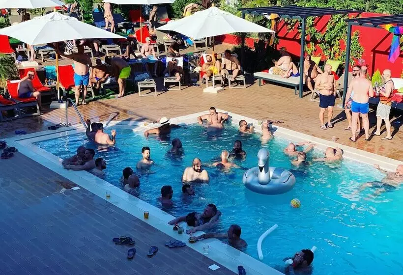 Hotelli Villa 3 Caparica   Lisbon Gay Beach Resort