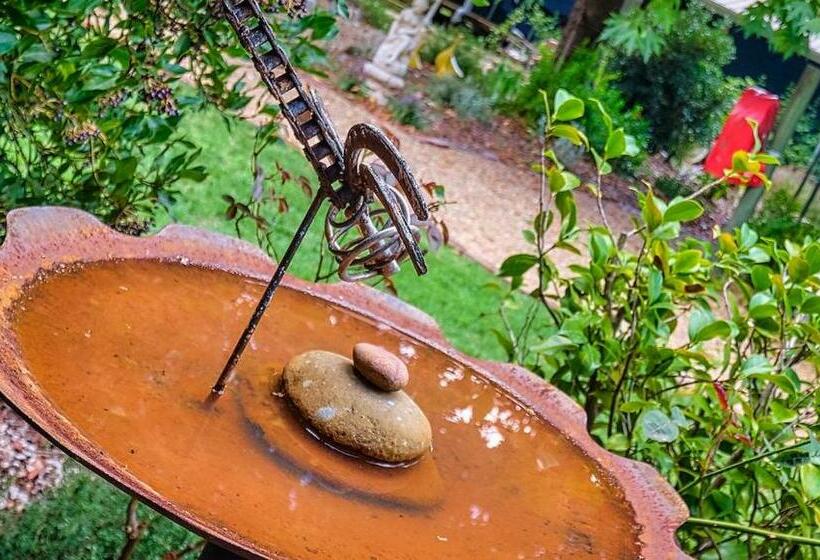 بنسيون Edlin House