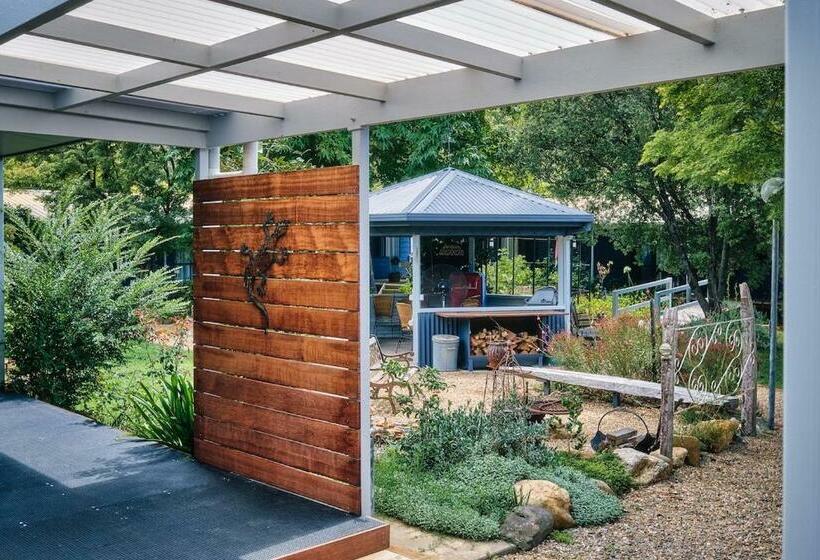 بنسيون Edlin House