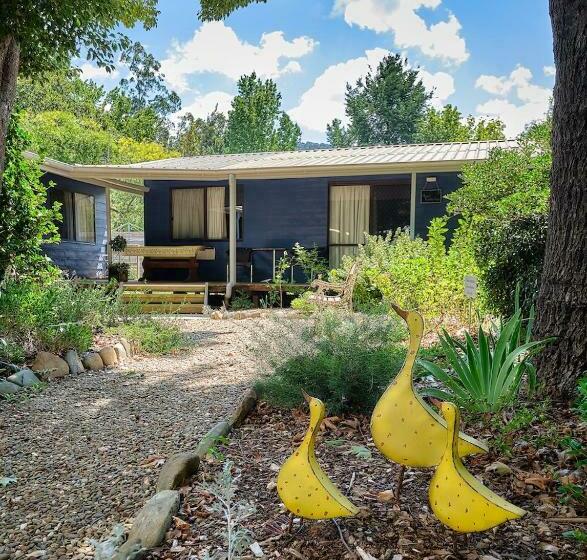 بنسيون Edlin House