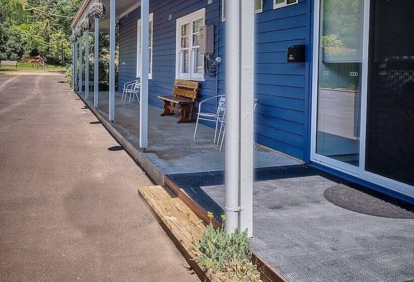 بنسيون Edlin House