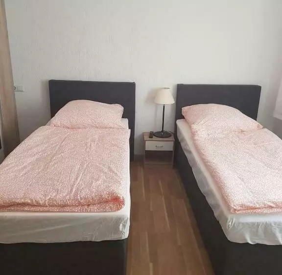 Majatalo Waldheim Nürtingen