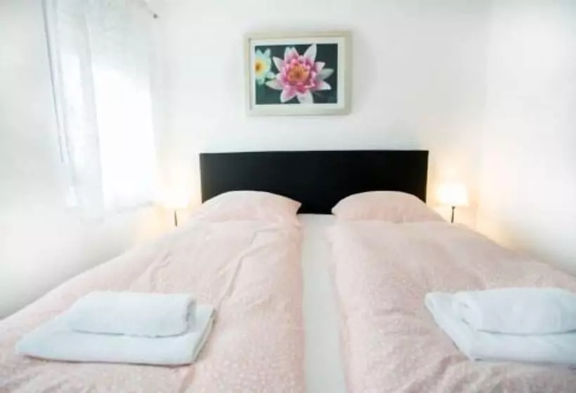 Majatalo Waldheim Nürtingen