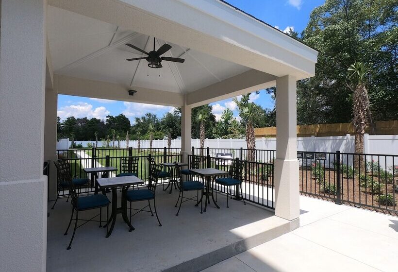 Отель Candlewood Suites   Panama City Beach Pier Park, An Ihg