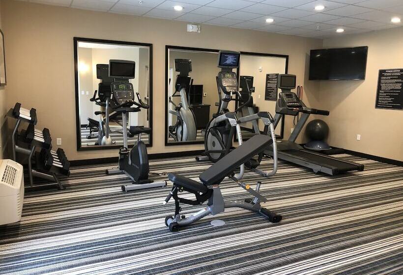 Отель Candlewood Suites   Panama City Beach Pier Park, An Ihg