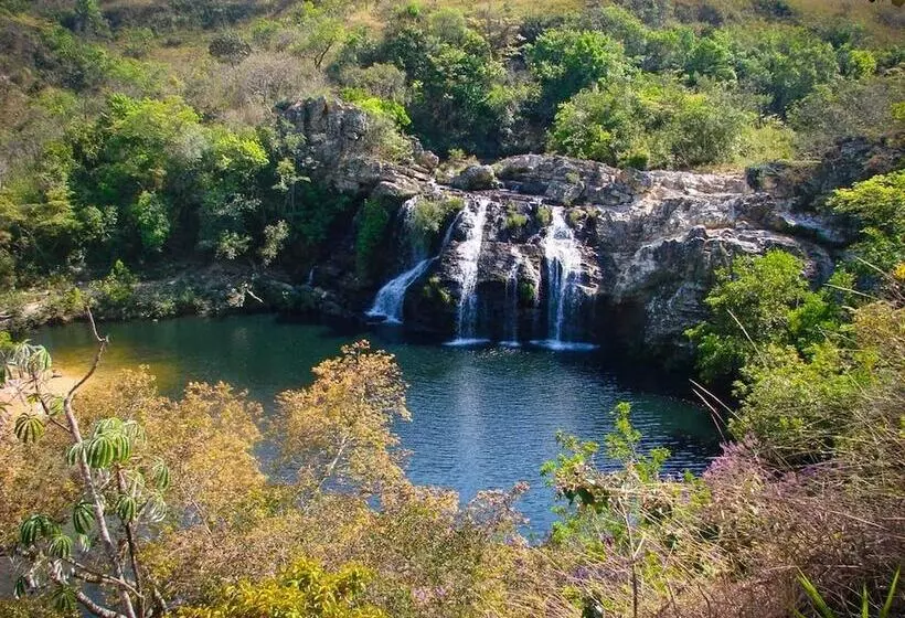 Hotelli Escarpas Eco Village