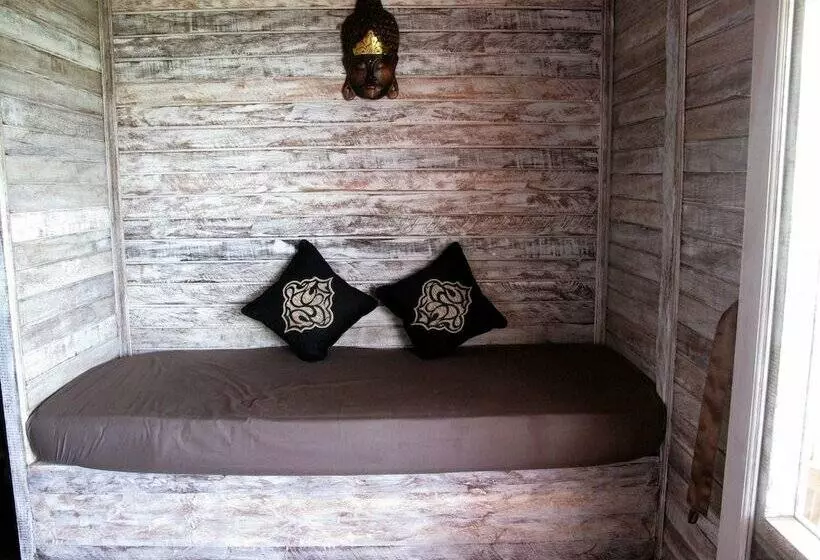 ホテル Lanussa Hill Villa