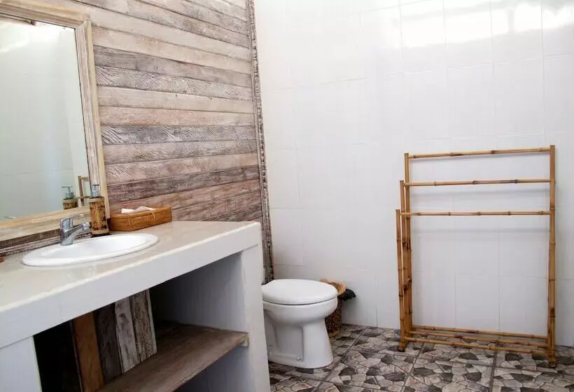 ホテル Lanussa Hill Villa