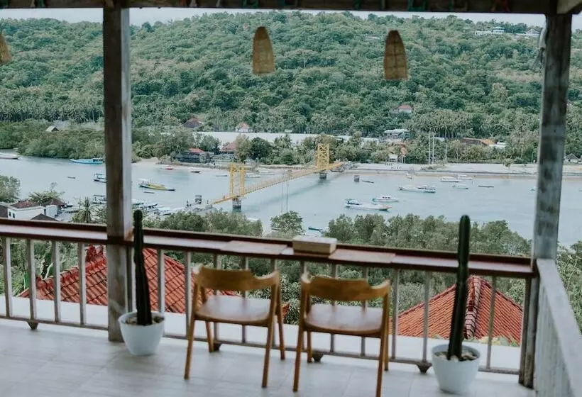 ホテル Lanussa Hill Villa