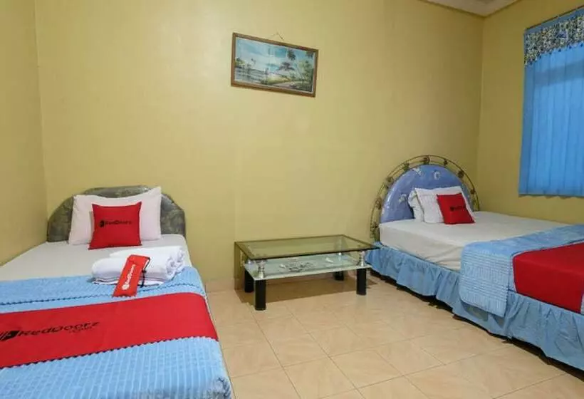 Majatalo Reddoorz Near Mangrove Forest Kupang