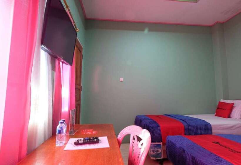 Pension Reddoorz Near Mangrove Forest Kupang