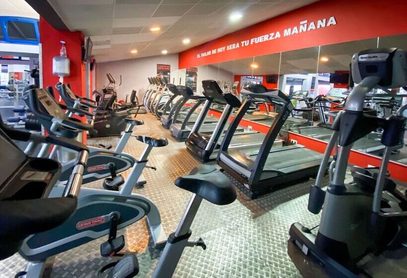 Hostel Gym Canovas Nerja