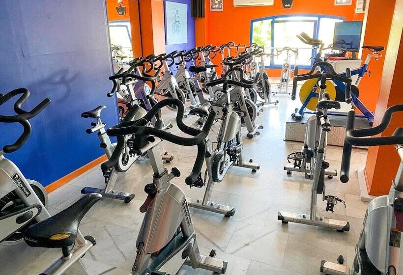 Hostel Gym Canovas Nerja