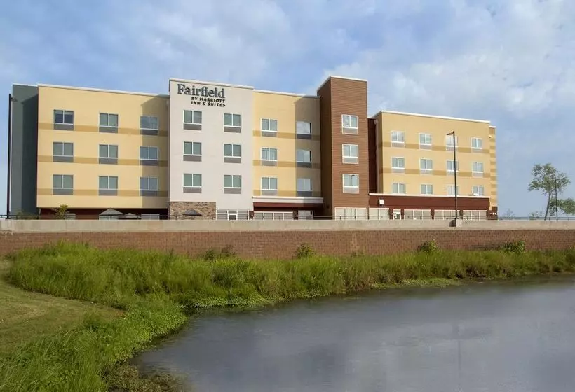 Hotelli Fairfield Inn & Suites Duncan