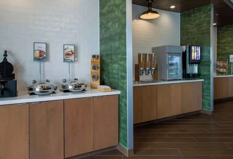 Hotelli Fairfield Inn & Suites Duncan