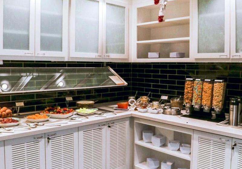 هتل Hyatt Place Melbourne Palm Bay I 95