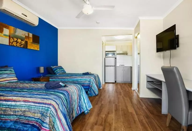 Hotelli The Cove Holiday Village