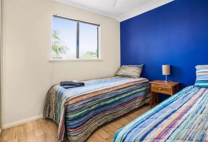 Hotelli The Cove Holiday Village