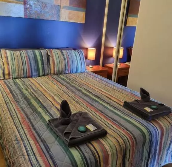 Hotelli The Cove Holiday Village