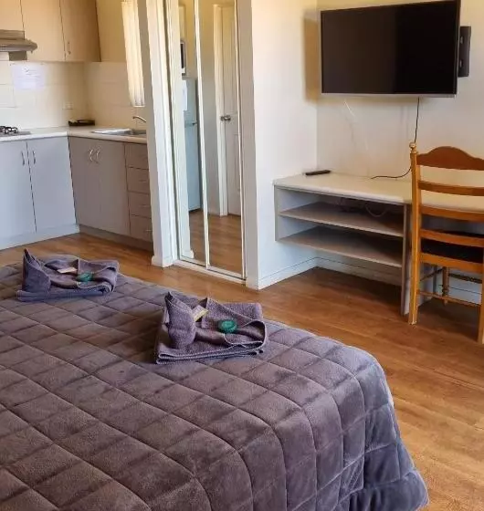 Hotelli The Cove Holiday Village