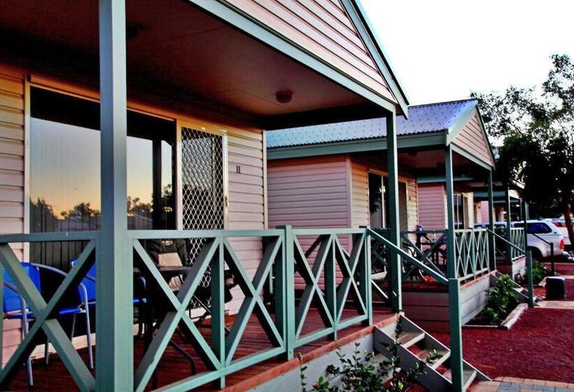 Отель The Cove Holiday Village