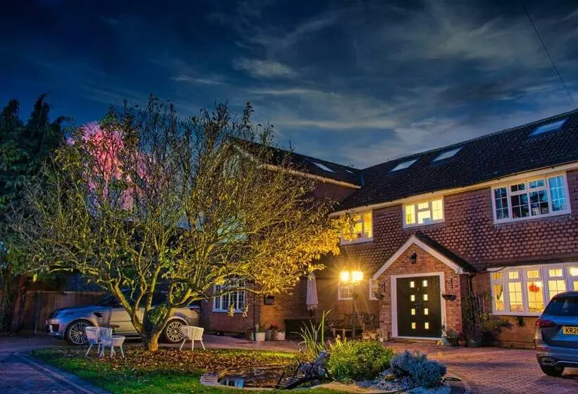 Majatalo Orchard Cottage
