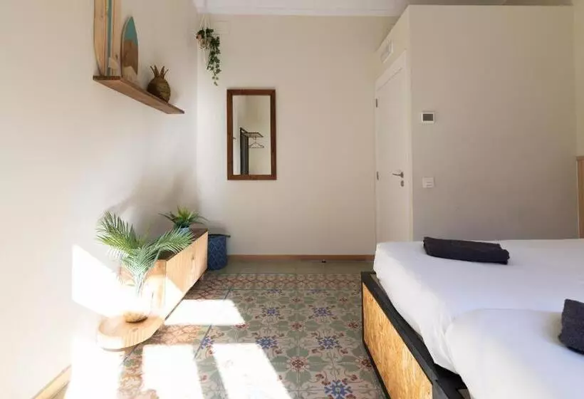 تختخواب و صبحانه Birdhouse