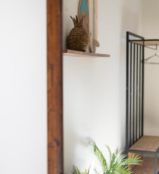 تختخواب و صبحانه Birdhouse