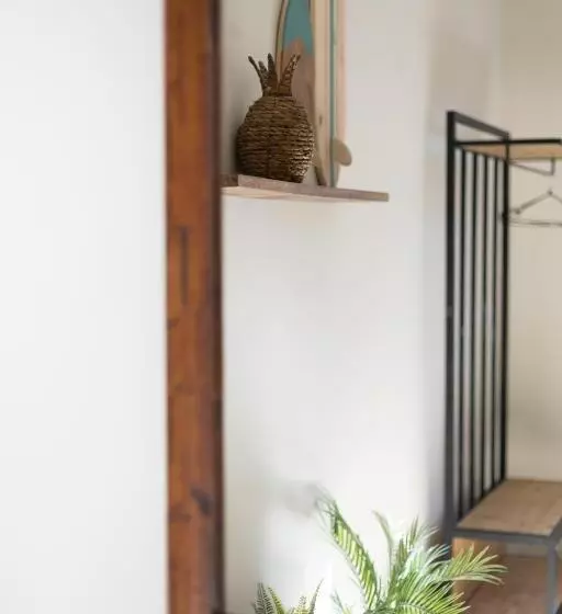 تختخواب و صبحانه Birdhouse