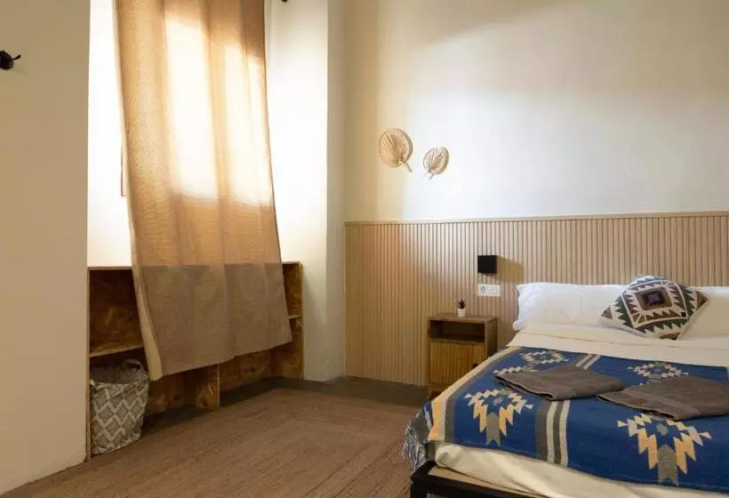 تختخواب و صبحانه Birdhouse