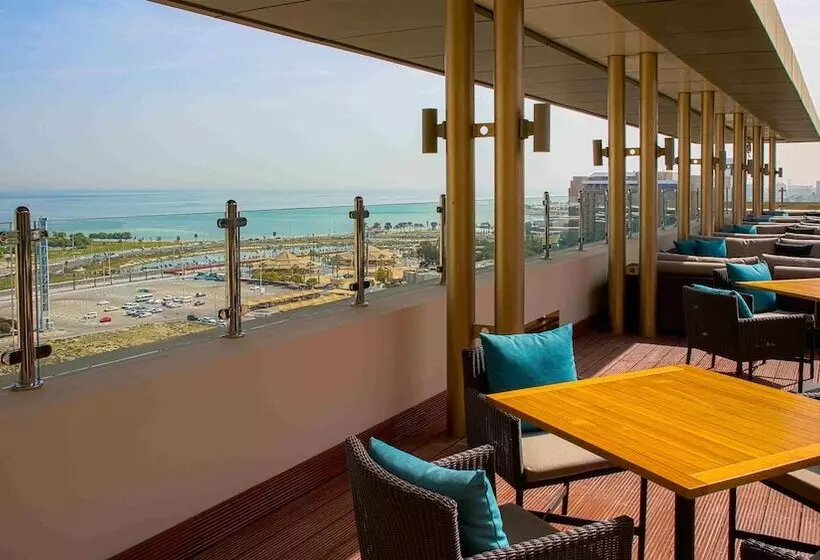 Hotelli Centro Corniche Al Khobar By Rotana