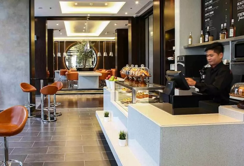 Hotelli Centro Corniche Al Khobar By Rotana