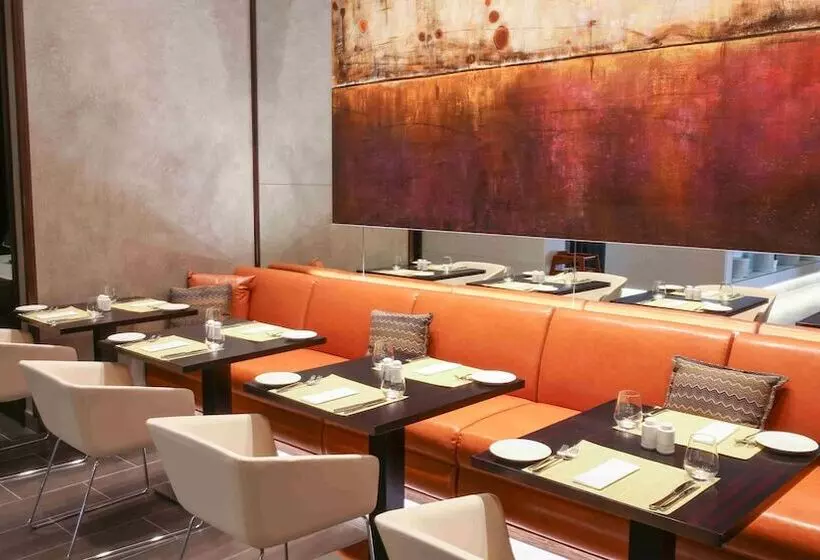 Hotelli Centro Corniche Al Khobar By Rotana