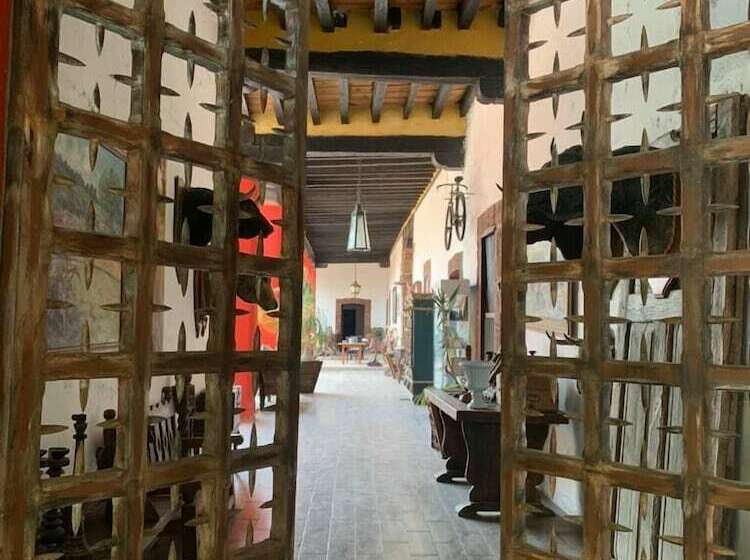 فندق ريفى Hacienda Tzintzimeo