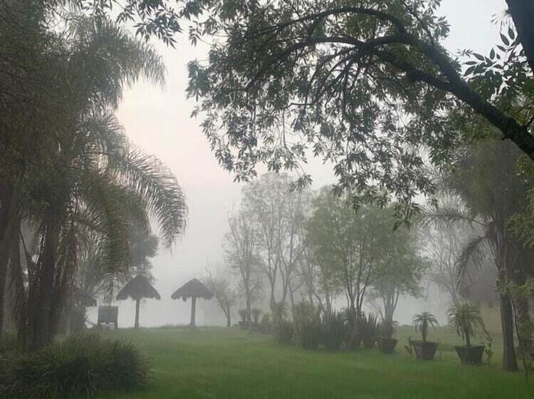 فندق ريفى Hacienda Tzintzimeo